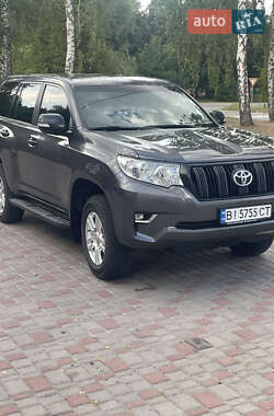 Позашляховик / Кросовер Toyota Land Cruiser Prado 2019 в Лубнах