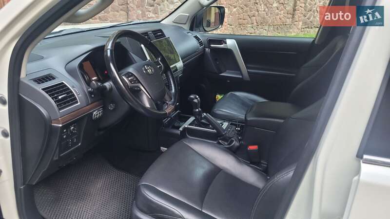 Позашляховик / Кросовер Toyota Land Cruiser Prado 2020 в Львові