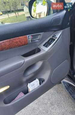 Внедорожник / Кроссовер Toyota Land Cruiser Prado 2006 в 