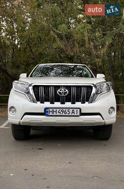 Внедорожник / Кроссовер Toyota Land Cruiser Prado 2017 в 