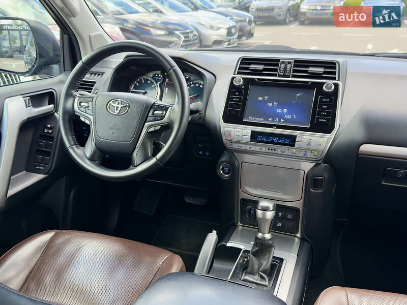 Внедорожник / Кроссовер Toyota Land Cruiser Prado 2020 в Киеве