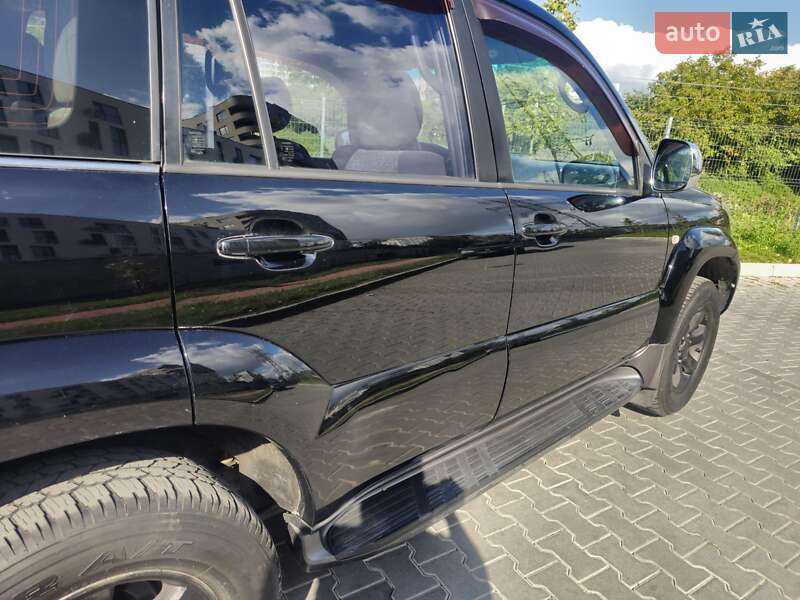 Позашляховик / Кросовер Toyota Land Cruiser Prado 2005 в Львові