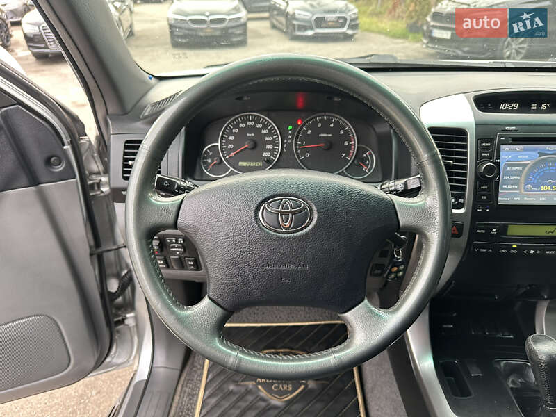 Внедорожник / Кроссовер Toyota Land Cruiser Prado 2005 в Харькове
