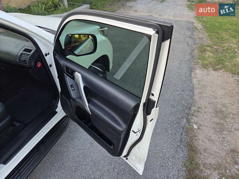 Внедорожник / Кроссовер Toyota Land Cruiser Prado 2014 в Каменском фото 23 Внедорожник / Кроссовер Toyota Land Cruiser Prado 2014 в Каменском