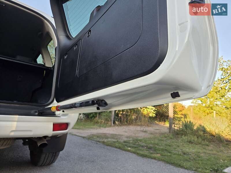 Внедорожник / Кроссовер Toyota Land Cruiser Prado 2014 в Каменском фото 27 Внедорожник / Кроссовер Toyota Land Cruiser Prado 2014 в Каменском