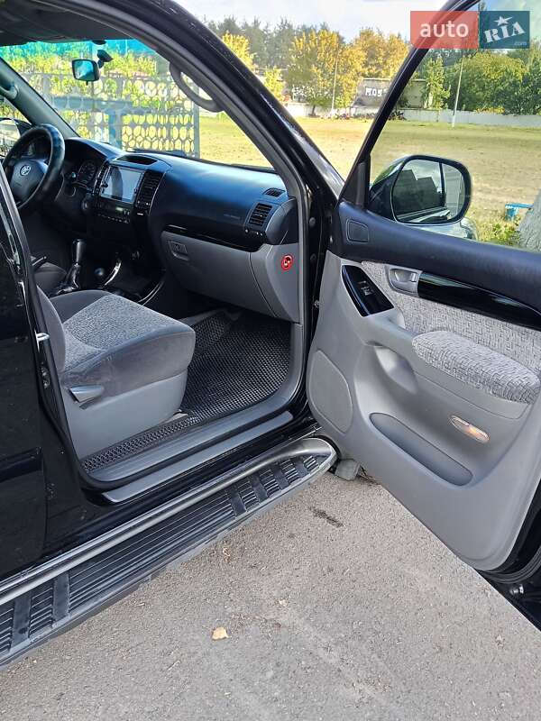 Позашляховик / Кросовер Toyota Land Cruiser Prado 2006 в Києві