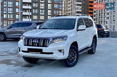 Позашляховик / Кросовер Toyota Land Cruiser Prado 2019 в Києві