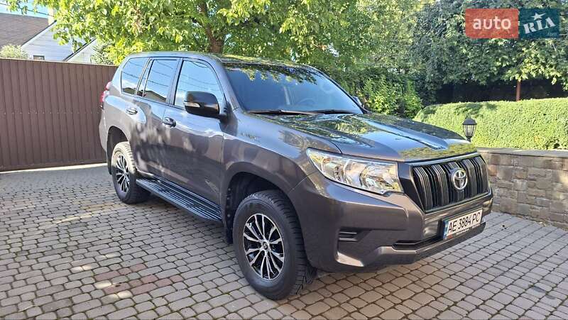 Toyota Land Cruiser Prado 2019