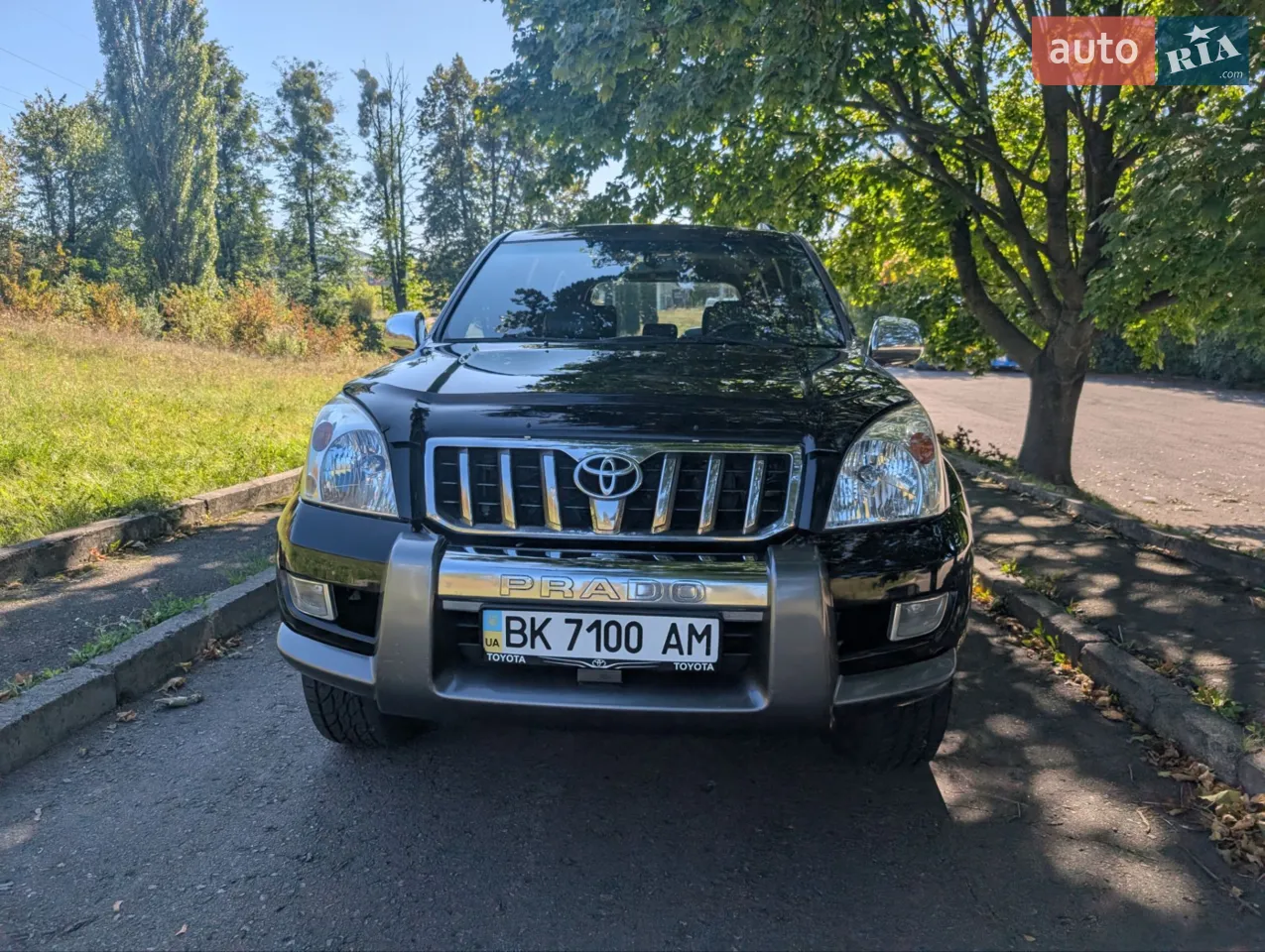 Куплений в Україні. Фактично майже в одних руках. Кузов, рама в чудовому стані. За призначенням не використовувався. Свіже ГБО, балон 80літрів. 7місць. є комплект зимової гуми.