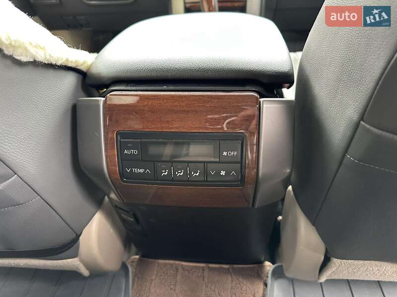 Внедорожник / Кроссовер Toyota Land Cruiser Prado 2010 в Александрие