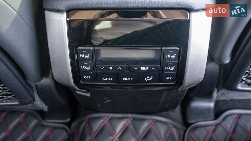 Внедорожник / Кроссовер Toyota Land Cruiser Prado 2019 в Днепре