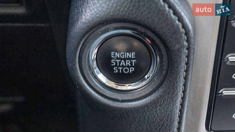 Внедорожник / Кроссовер Toyota Land Cruiser Prado 2019 в Днепре