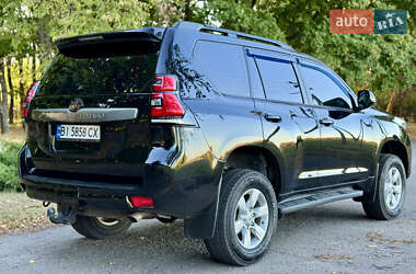 Внедорожник / Кроссовер Toyota Land Cruiser Prado 2015 в 
