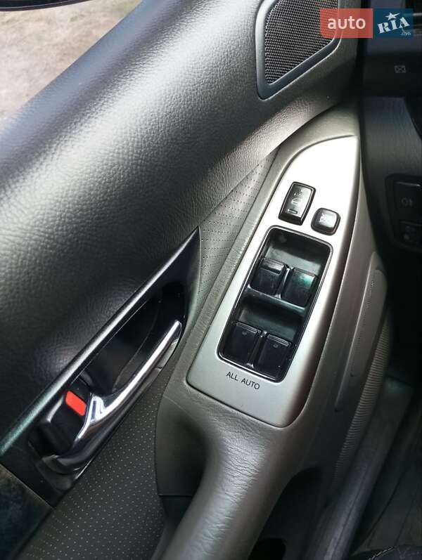 Внедорожник / Кроссовер Toyota Land Cruiser Prado 2008 в Киеве