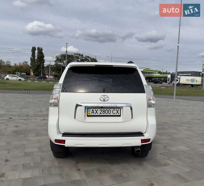 Позашляховик / Кросовер Toyota Land Cruiser Prado 2012 в Харкові