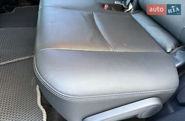 Внедорожник / Кроссовер Toyota Land Cruiser Prado 2021 в 