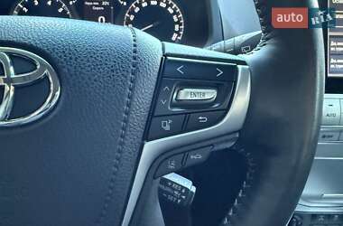 Внедорожник / Кроссовер Toyota Land Cruiser Prado 2021 в 