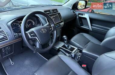 Внедорожник / Кроссовер Toyota Land Cruiser Prado 2021 в 
