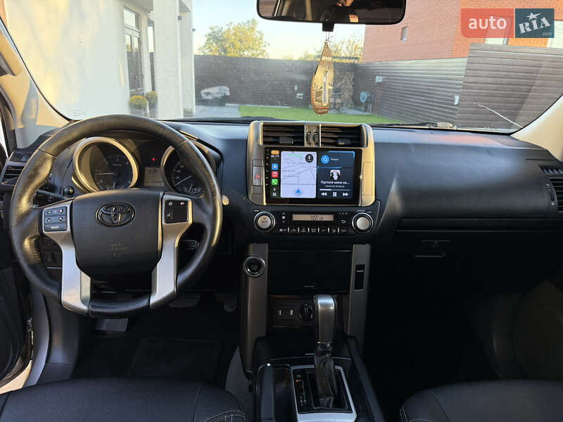 Позашляховик / Кросовер Toyota Land Cruiser Prado 2010 в Кропивницькому