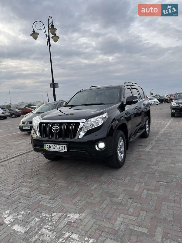 Позашляховик / Кросовер Toyota Land Cruiser Prado 2014 в Харкові