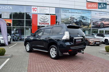 Внедорожник / Кроссовер Toyota Land Cruiser Prado 2012 в 