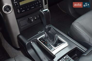 Внедорожник / Кроссовер Toyota Land Cruiser Prado 2012 в 