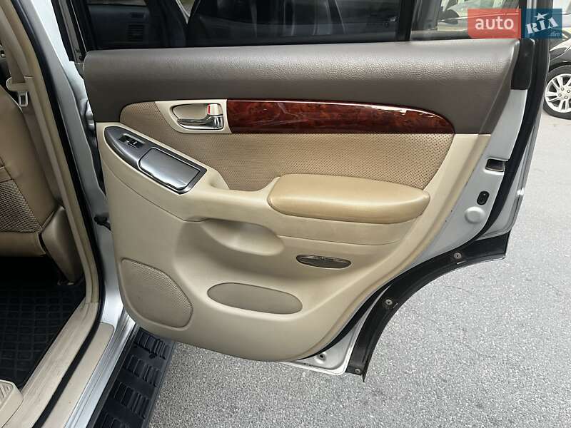 Внедорожник / Кроссовер Toyota Land Cruiser Prado 2004 в Чернигове