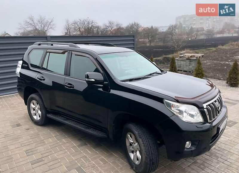Внедорожник / Кроссовер Toyota Land Cruiser Prado 2011 в Вольногорске