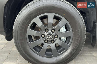 Внедорожник / Кроссовер Toyota Land Cruiser Prado 2025 в 