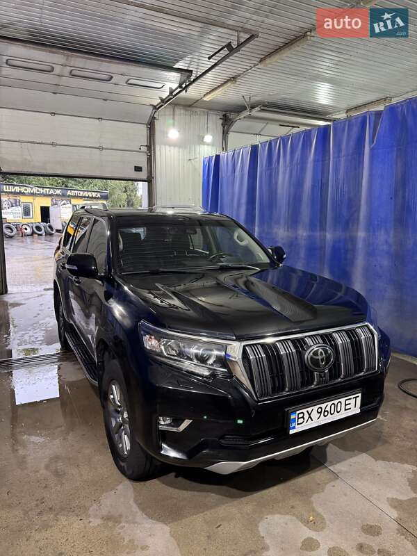 Внедорожник / Кроссовер Toyota Land Cruiser Prado 2019 в Хмельницком