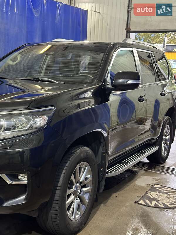 Внедорожник / Кроссовер Toyota Land Cruiser Prado 2019 в Хмельницком
