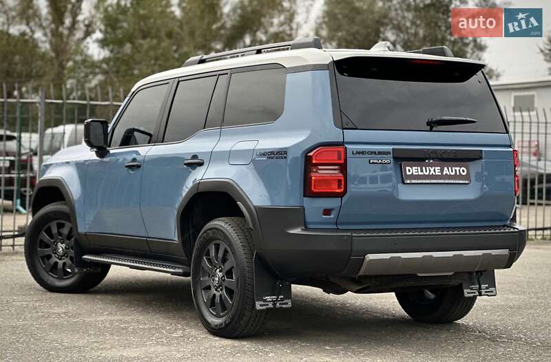 Позашляховик / Кросовер Toyota Land Cruiser Prado 2024 в Києві