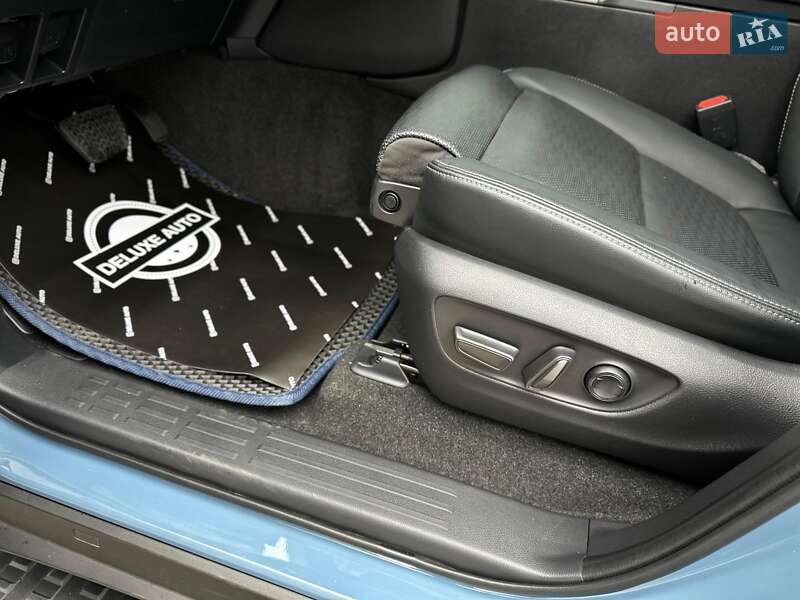 Позашляховик / Кросовер Toyota Land Cruiser Prado 2024 в Києві