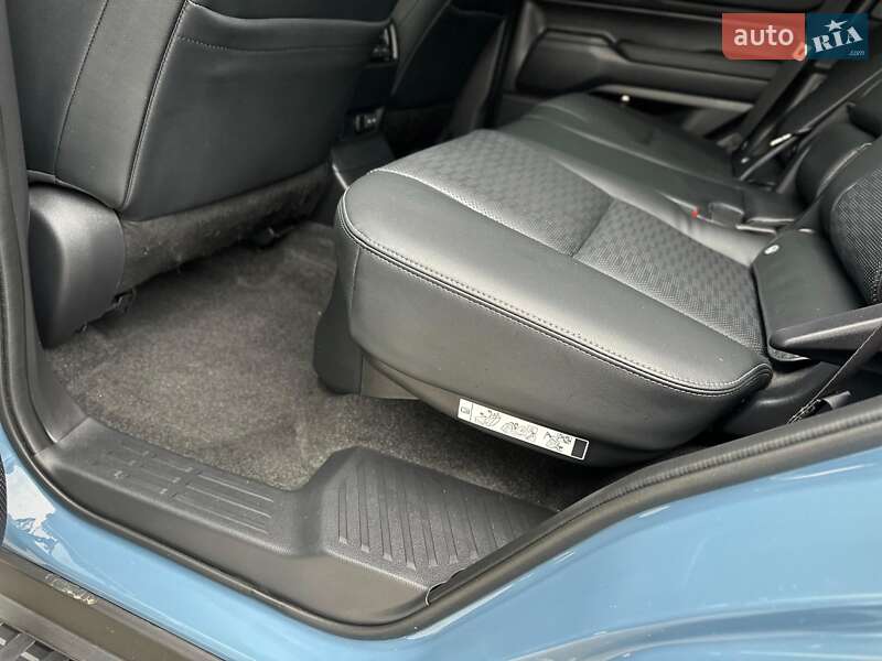 Позашляховик / Кросовер Toyota Land Cruiser Prado 2024 в Києві