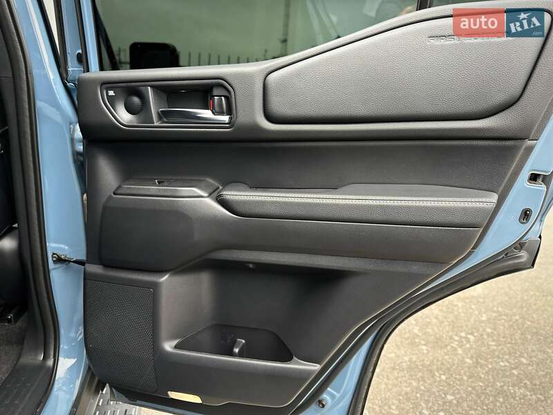 Позашляховик / Кросовер Toyota Land Cruiser Prado 2024 в Києві