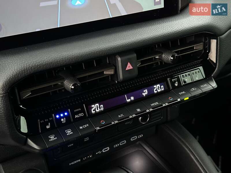 Позашляховик / Кросовер Toyota Land Cruiser Prado 2024 в Києві