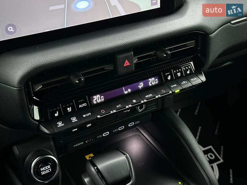 Позашляховик / Кросовер Toyota Land Cruiser Prado 2024 в Києві