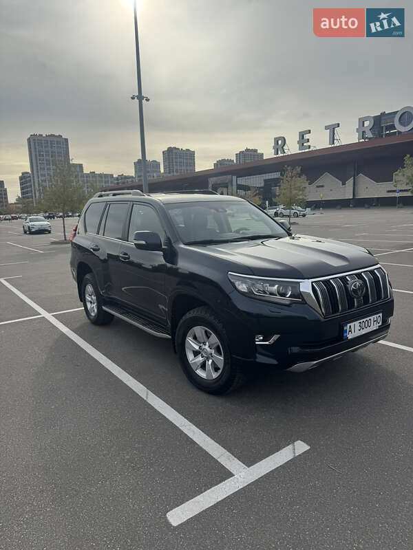 Внедорожник / Кроссовер Toyota Land Cruiser Prado 2019 в Киеве