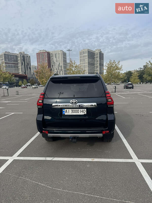 Внедорожник / Кроссовер Toyota Land Cruiser Prado 2019 в Киеве