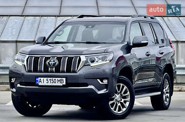 Позашляховик / Кросовер Toyota Land Cruiser Prado 2018 в 