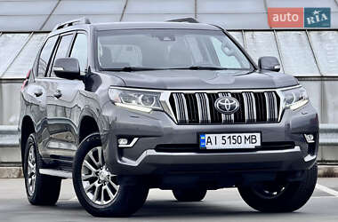 Позашляховик / Кросовер Toyota Land Cruiser Prado 2018 в 