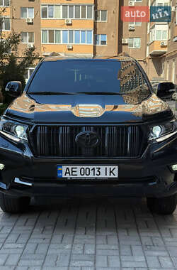 Позашляховик / Кросовер Toyota Land Cruiser Prado 2023 в Дніпрі