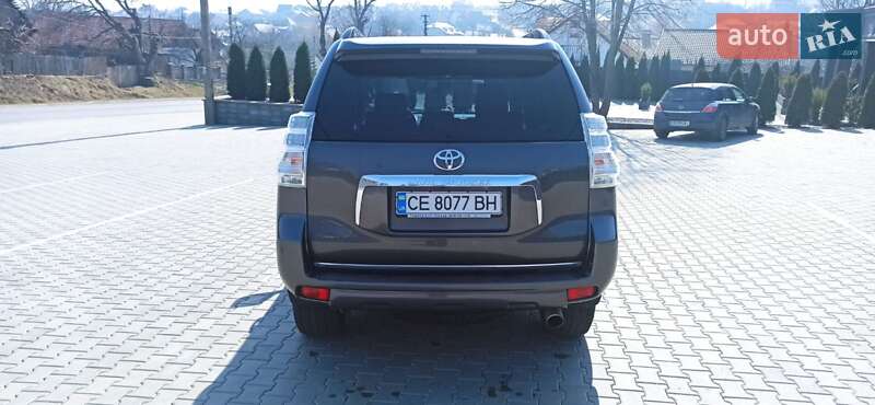 Внедорожник / Кроссовер Toyota Land Cruiser Prado 2011 в Черновцах