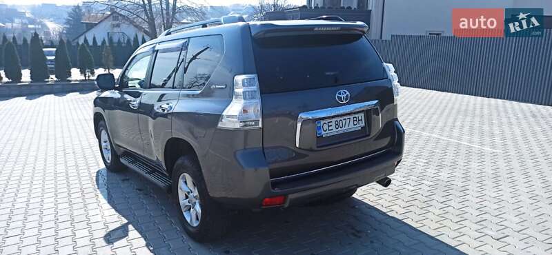 Внедорожник / Кроссовер Toyota Land Cruiser Prado 2011 в Черновцах