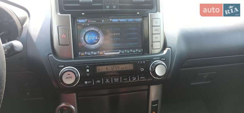 Внедорожник / Кроссовер Toyota Land Cruiser Prado 2011 в Черновцах