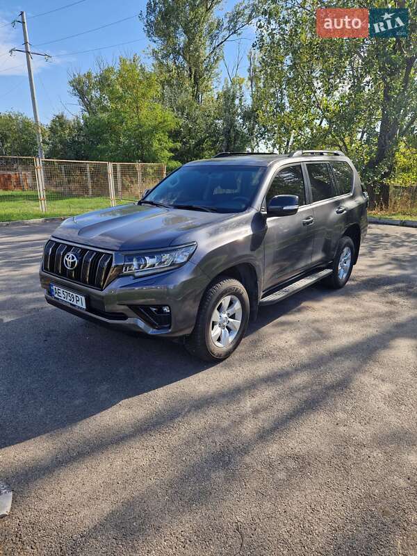 Внедорожник / Кроссовер Toyota Land Cruiser Prado 2020 в Днепре