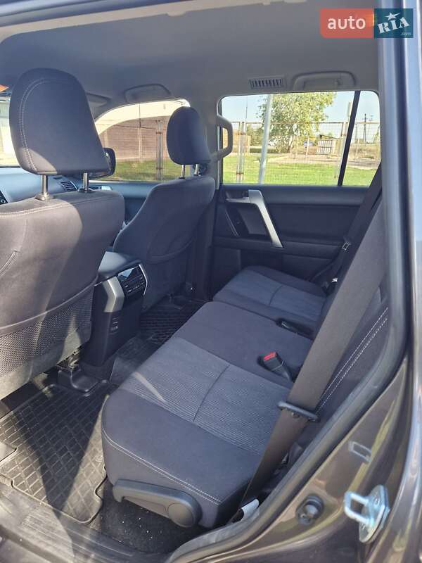 Внедорожник / Кроссовер Toyota Land Cruiser Prado 2020 в Днепре