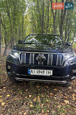 Внедорожник / Кроссовер Toyota Land Cruiser Prado 2020 в 