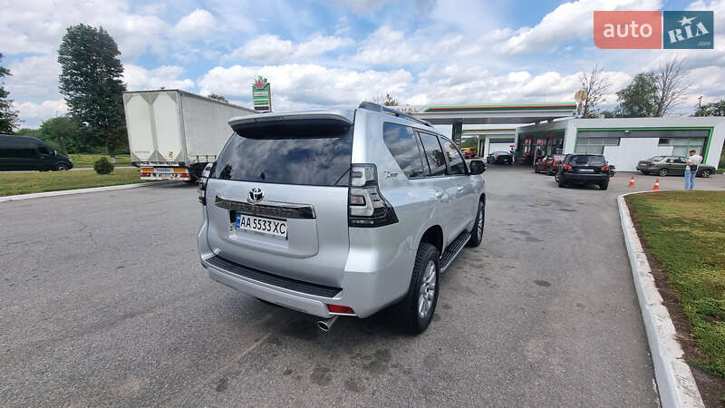 Позашляховик / Кросовер Toyota Land Cruiser Prado 2022 в Полтаві фото 3 Позашляховик / Кросовер Toyota Land Cruiser Prado 2022 в Полтаві
