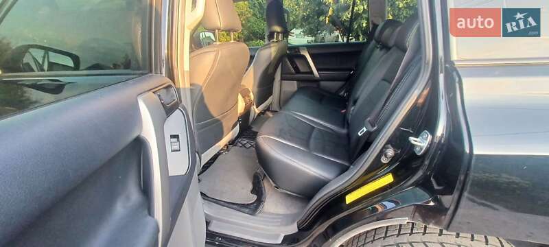 Внедорожник / Кроссовер Toyota Land Cruiser Prado 2012 в Ахтырке фото 10 Внедорожник / Кроссовер Toyota Land Cruiser Prado 2012 в Ахтырке